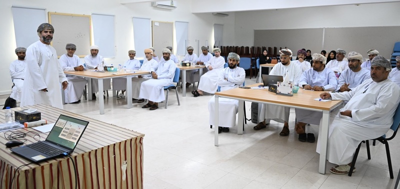 الاحتفال باختتام البرنامج التدريبي التحفيز والشفافية ودورهما في تحقيق الميزة التنافسية للمؤسسة  بتعليمية محافظة الظاهرة