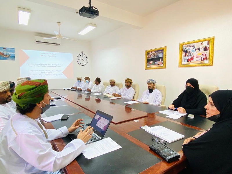 اجتماع فريق دعم وتسيير نظام الجودة بالمديرية العامة للتربية والتعليم بمحافظة ظفار