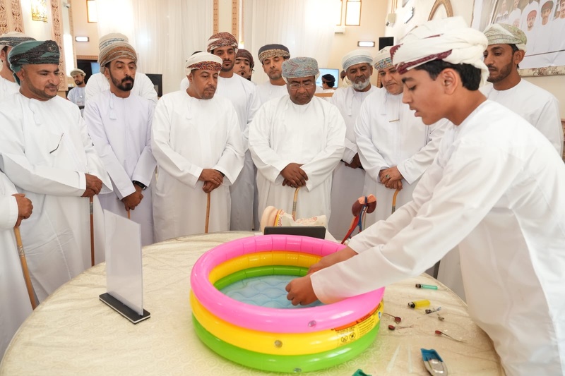 افتتاح معرض التجارب العملية بمجال المختبرات التطبيقية بمدرسة العباس بن عبدالمطلب للبنين