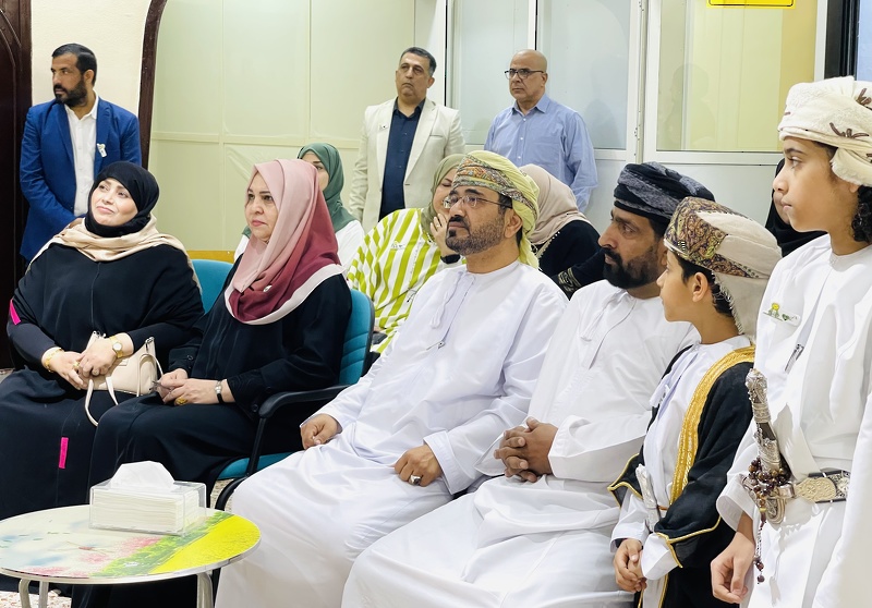 مدرسة فاطمة الزهراء الخاصة بصلالة تقيم معرضاً بعنوان بالقيم نحيا