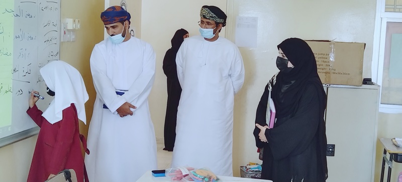 الوقوف على سير العملية التعليمية بمدرسة الحلانيات بتعليمية ظفار