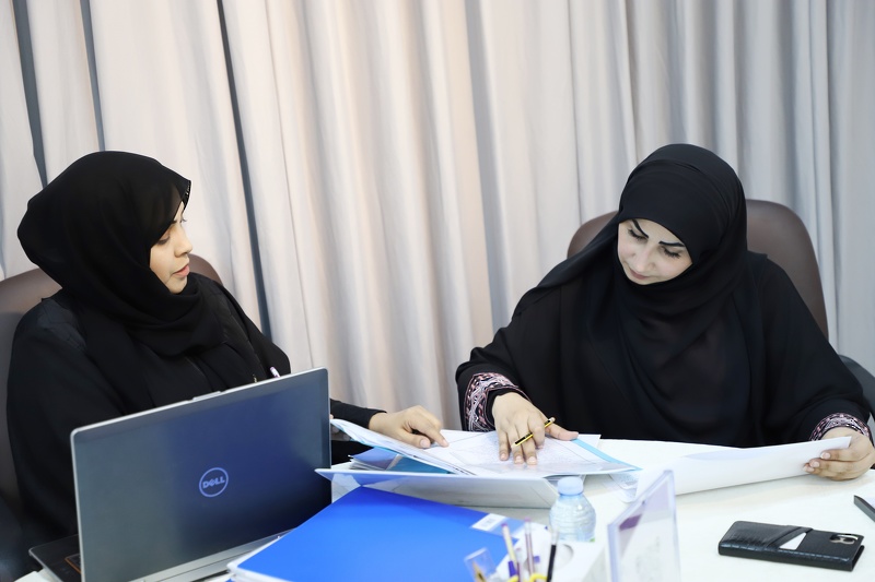 لجنة التقييم المحلي لجائزة اموفيكو للإبداع المدرسي بتعليمية ظفار تواصل أعمال مرحلة التقييم الميداني للمدارس  المتأهلة في التقييم المكتبي للعام الدراسي ٢٠٢٣ / ٢٠٢٤م.