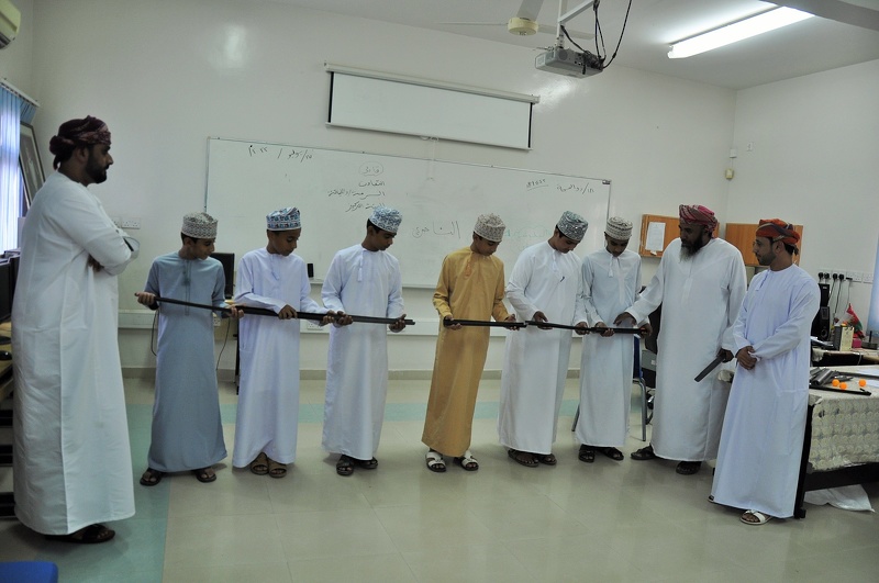 حكم الفارسي المدير العام المساعد بتعليمية محافظة الظاهرة يزور المراكز الصيفية للطلبة بولايات الظاهرة 