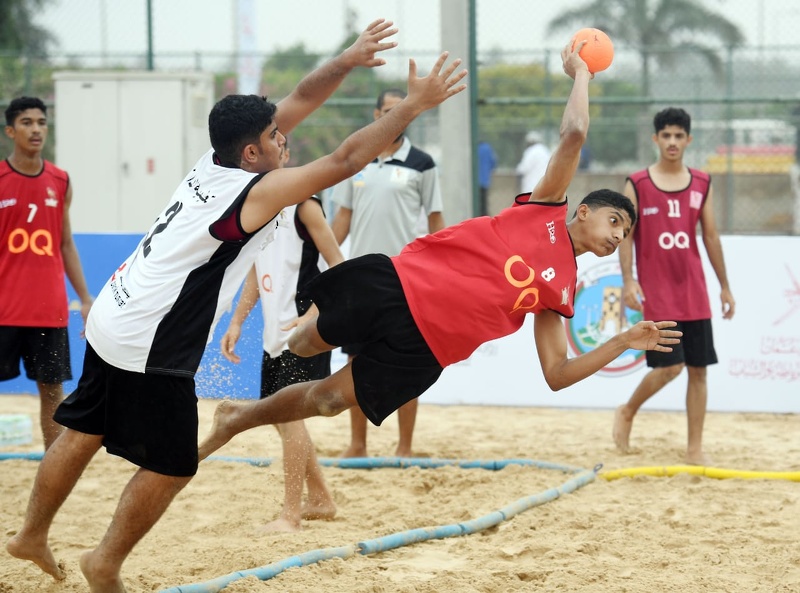 اليوم (الاثنين) انتهاء دور المجموعات تأهل (٢) فريقين إلى المربع الذهبي في كل مسابقة