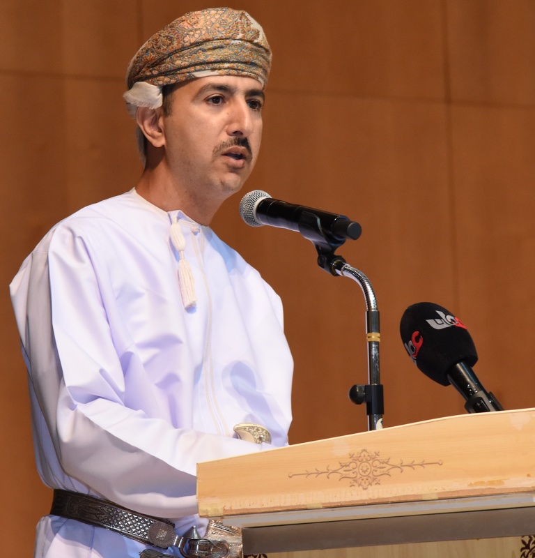 تعليمية ظفار تحتفل بيوم المعلم