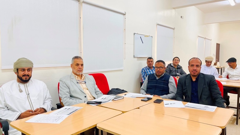 تواصل تنفيذ اللقاءات التوعوية بتعليمية ظفار حول مستجدات اجادة لنموذج الخطة الفردية 