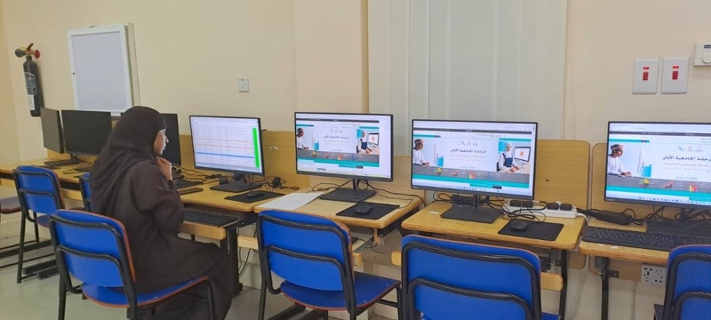 فريق الدعم الفني لمساندة طلبة دبلوم التعليم العام خلال فترة تعديل رغباتهم الدراسية  بموقع القبول الموحد بتعليمية جنوب الشرقية يقدم خدمات إرشادية متكاملة لطلبة دبلوم التعليم العام.