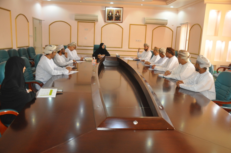 عقد الجلسة الافتتاحية لفريق التدقيق الداخلي لنظام إدارة الجودة بتعليمية محافظة الظاهرة