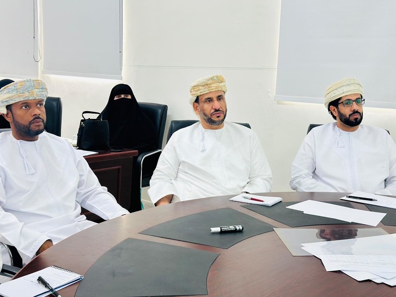 ورشة في إدارة المخاطر لرؤساء أقسام تعليمية ظفار
