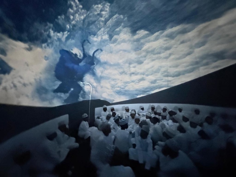 ختام فعاليات معرض القبة الفلكية المتنقلة بمدارس تعليمية ظفار