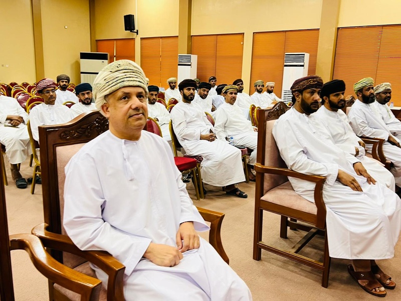 محاضرات توعوية  لأسبوع الأمن الإلكتروني بتعليمية ظفار 