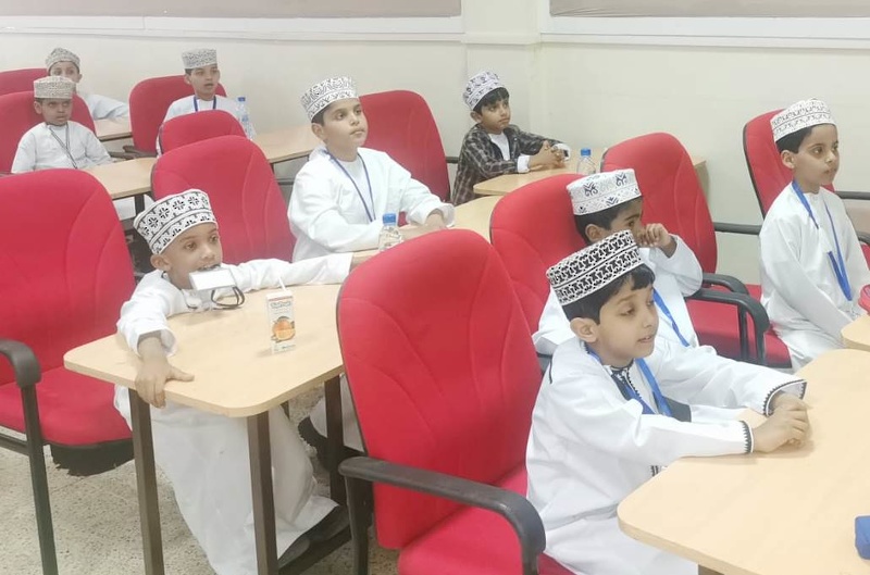  الجولة الختامية لمسابقة الإملاء في اللغة الإنجليزية