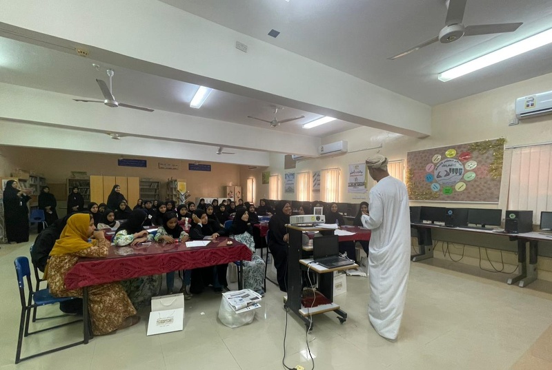 إنطلاق فعاليات البرنامج الصيفي لطلبة المدارس 2023 م الصيفية بمركز ولاية الكامل والوافي