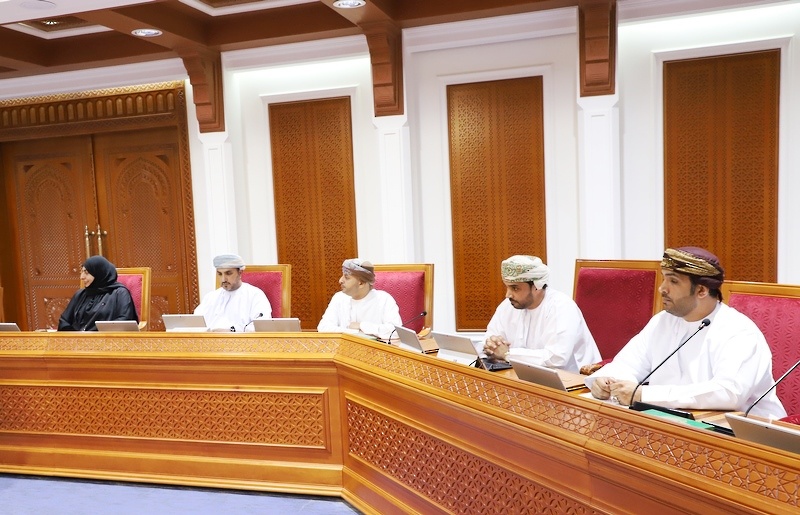 استعراض جهود تطوير التعليم المدرسي الخاص بمحافظة ظفار و الاستثمار بالتعليم الخاص