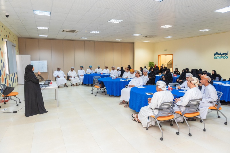 برنامج الزيارات الإشرافية التخصصية لمجالس أولياء الأمور بمدارس المحافظة 