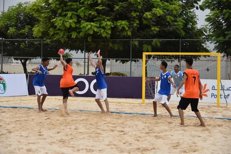 انطلاقة مثالية للبطولة المدرسية للألعاب الشاطئية 