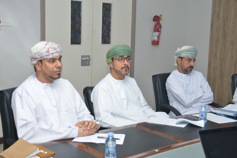 لجنة دعم المبادرات بوزارة التربية والتعليم تعقد لقاءً مع فريق دعم المبادرات بتعليمية جنوب الشرقية