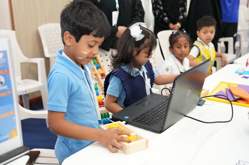 اختتام فعاليات الأسبوع الوطني للعلوم والتكنولوجيا والهندسة والرياضيات 