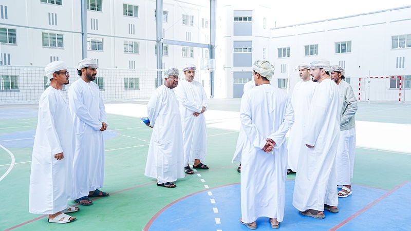 بدء التشغيل الفعلي لمدرسة الشيخ بلعرب بن مانع الإسماعيلي للتعليم الأساسي (9–12) بولاية صور تزامنًا مع انطلاق امتحانات الفصل الدراسي الأول