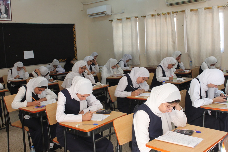 بدء امتحانات النقل (5-11) بتعليمية شمال الباطنة