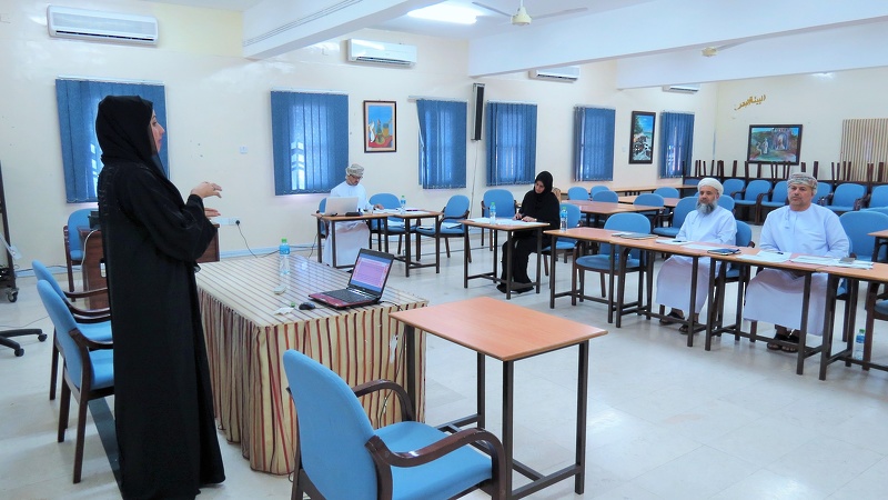 تعليمية الظاهرة تجري المقابلات الفنية للمتقدمين لشغل وظيفة معلم أول