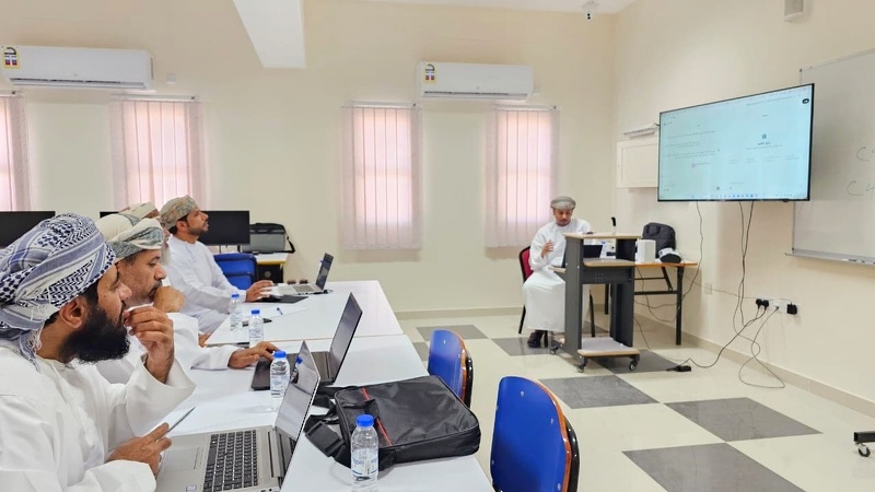 ورشة عمل حول الذكاء الاصطناعي للمدارس المحافظة بتقنياتها الحديثة