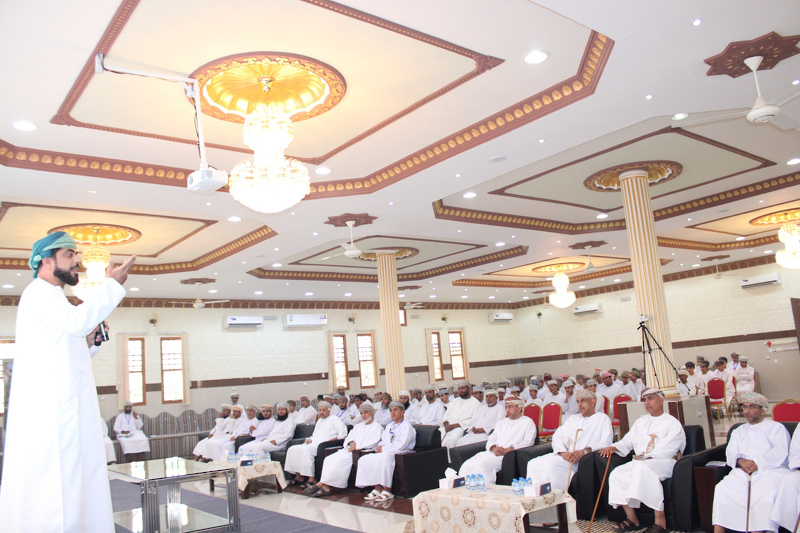 ندوة توعوية بولاية الخابورة بعنوان استعمال وسائل التواصل الاجتماعي بين الوعي والمسؤولية