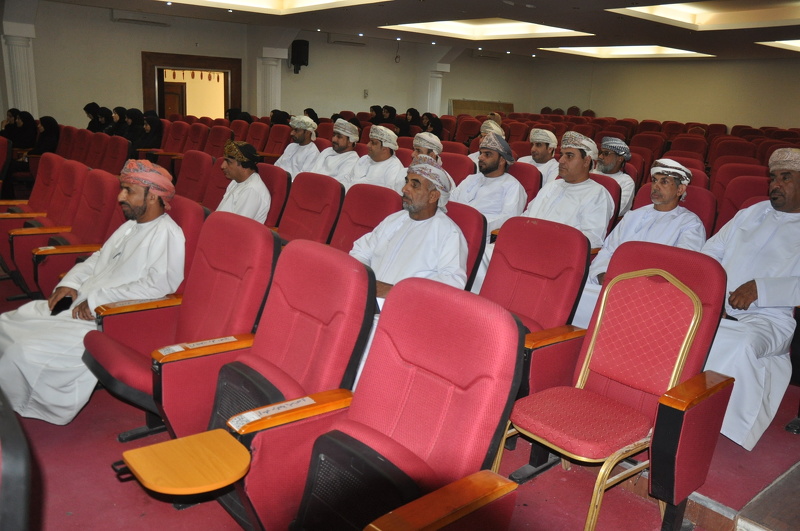 تنظيم لقاء تعريفي لمبادرة التدوير الوظيفي بتعليمية محافظة الظاهرة 