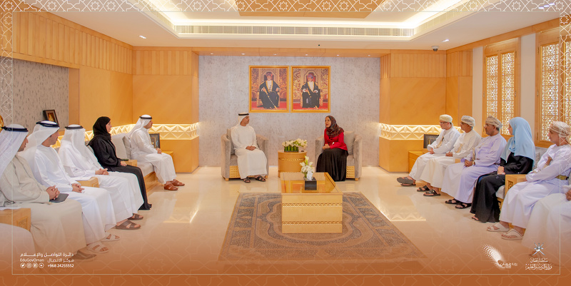 وزيرة التربية والتعليم تلتقي وزير التربية والتعليم  بدولة الإمارات العربية المتحدة 
