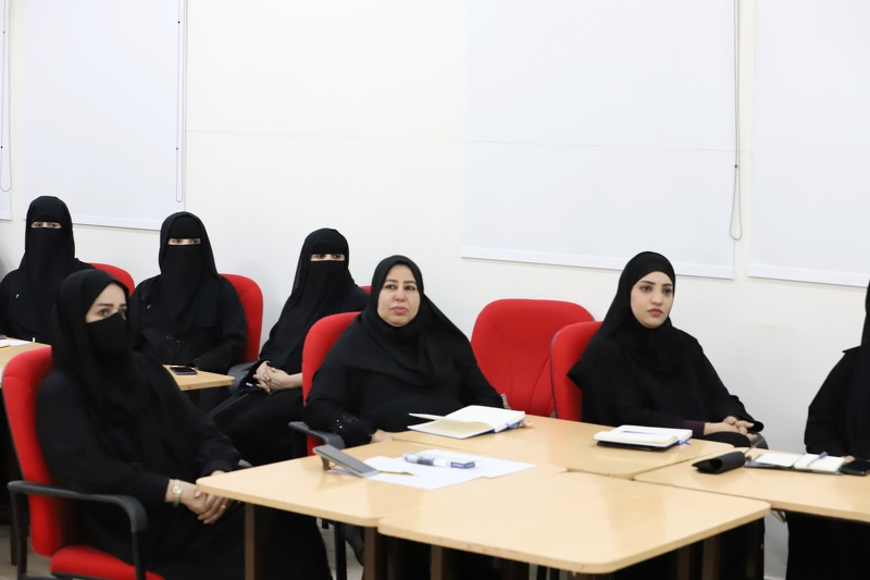 متابعة تطبيق مادة الهوية والمواطنة للصفوف (1-4) في مدارس 