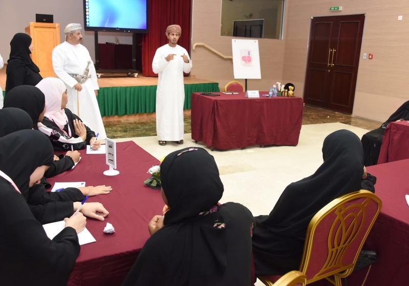 افتتاح ملتقى اللغة العربية ( بها نرتقي ) لمدرسة الوافي للتعليم الأساسي