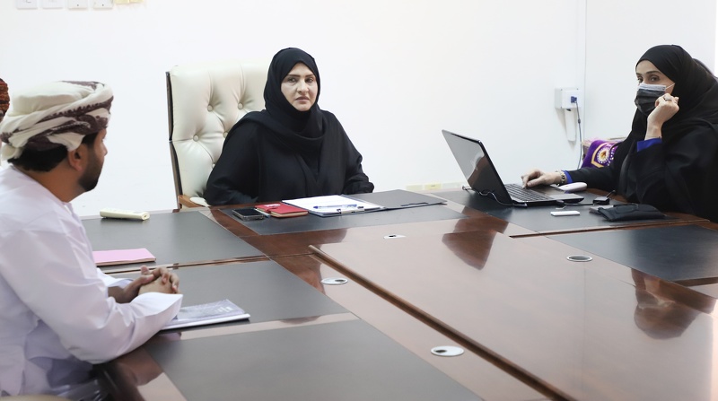 اجتماع لجنة شؤون الطلبة بتعليمية ظفار