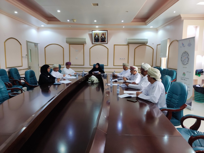 اجتماع لجنة التخطيط والمشاريع بتعليمية محافظة الظاهرة