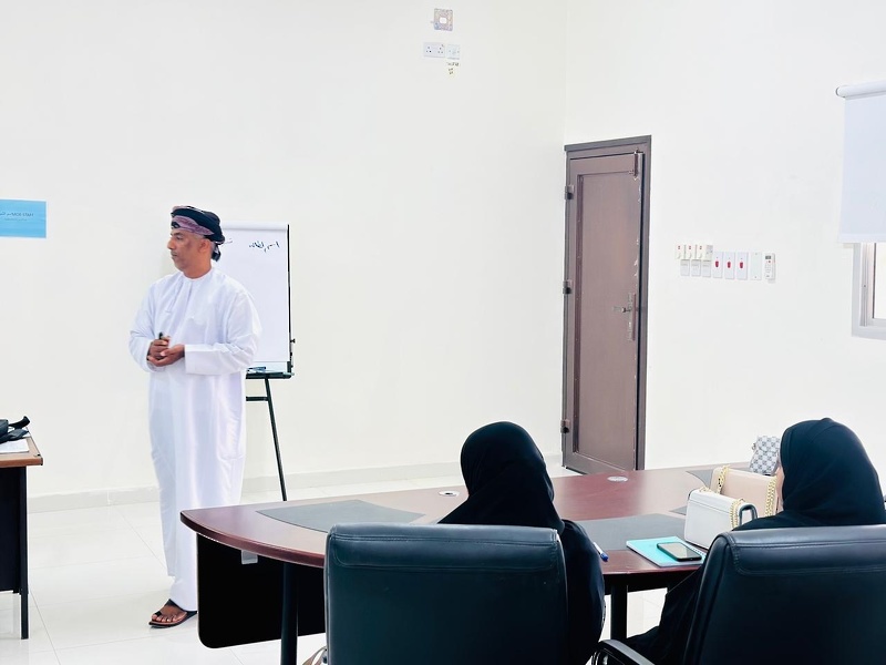 البرنامج التدريبي للمعلمين الجدد في مادة اللغة العربية بتعليمية ظفار