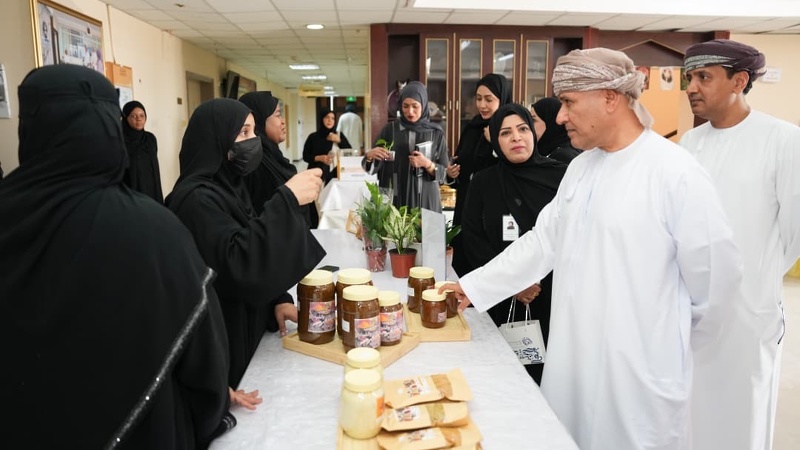 ملتقى قافلة الأسر المنتجة يحط رحالها في أولى محطاتها بتعليمية جنوب الشرقية