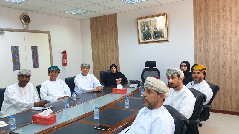 زيارة وفد من دائرة رعاية الموظفين بالوزارة لتعليمية جنوب الشرقية