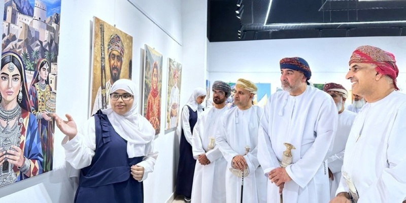افتتاح معرض الفنون التشكيلية 