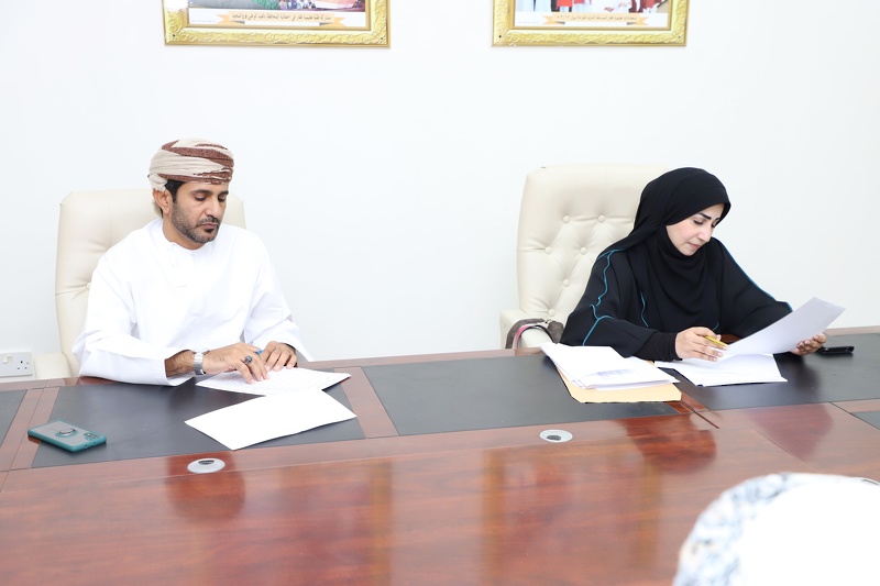 الاجتماع الثاني للجنة اللامركزية لمناقشة خطة جائزة أوميفكو للإبداع المدرسي بتعليمية ظفار للعام الدراسي ٢٠٢٣ / ٢٠٢٤م.