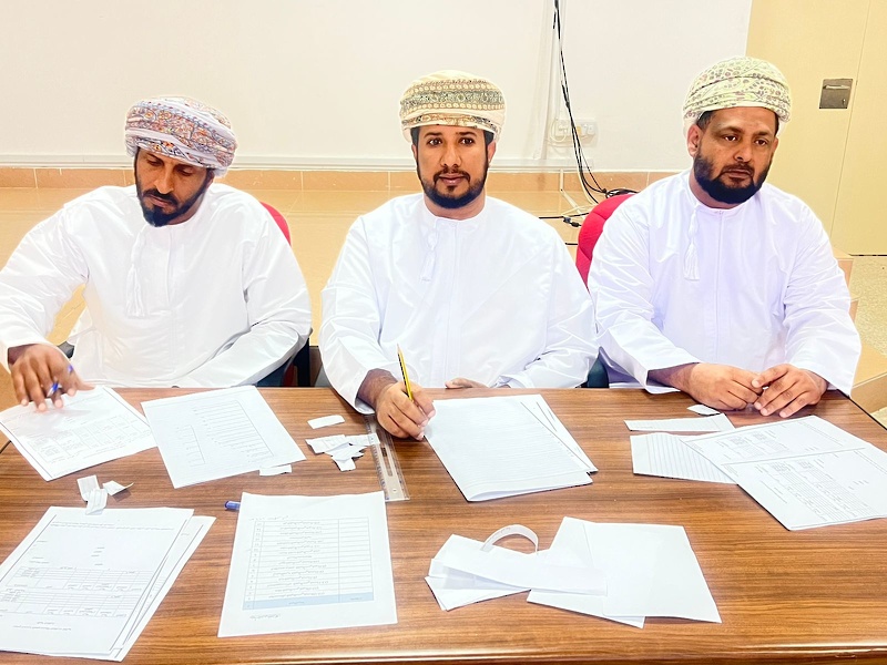 بدء تقييم مدارس محافظة ظفار في مسابقة البطولة الوطنية السابعة للمناظرات للعام الدراسي 2022-2023 م