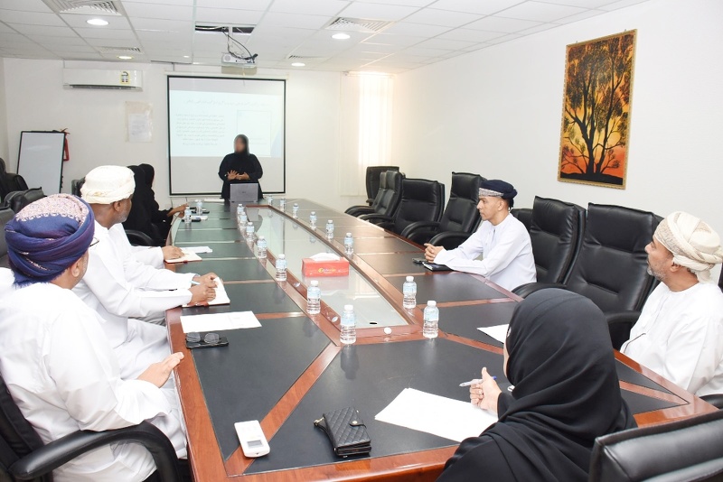 الفريق المركزي للكشف عن الطلبة الموهوبين يضع استراتيجيات 