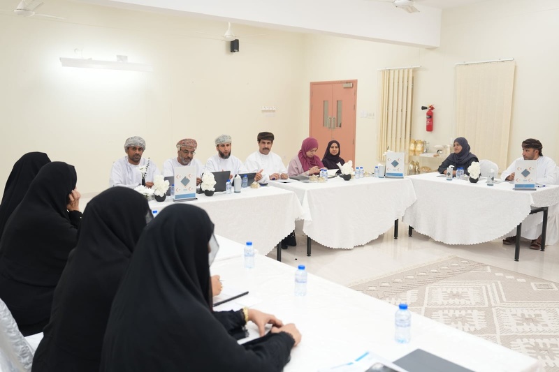 زيارة اللجنة الفنية على مستوى الوزارة لجائزة أوميفكو للإبداع المدرسي