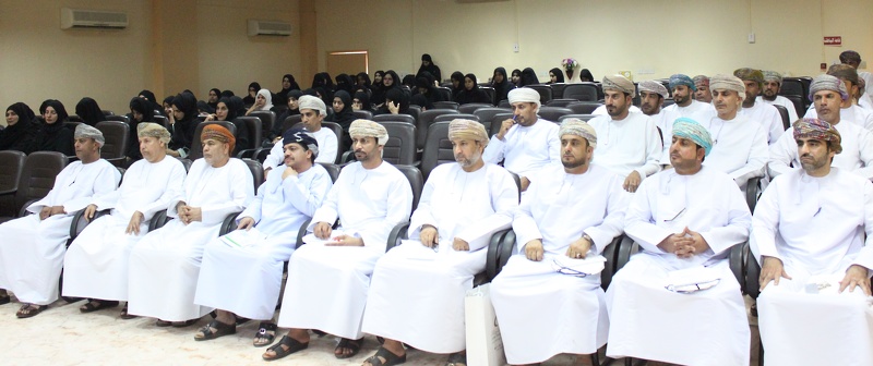 ورشة عمل توعوية حول سوق راس المال والتأمين بتعليمية شمال الباطنة 