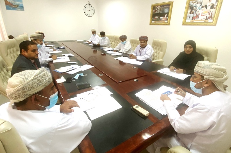 تعليمية ظفار تناقش مع جامعة ظفار خطط وبرامج التربية العملية
