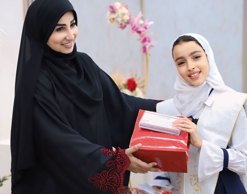 تكريم المجيدات بمدرسة السيدة ميزون للتعليم الأساسي (5-12) بولاية طاقة