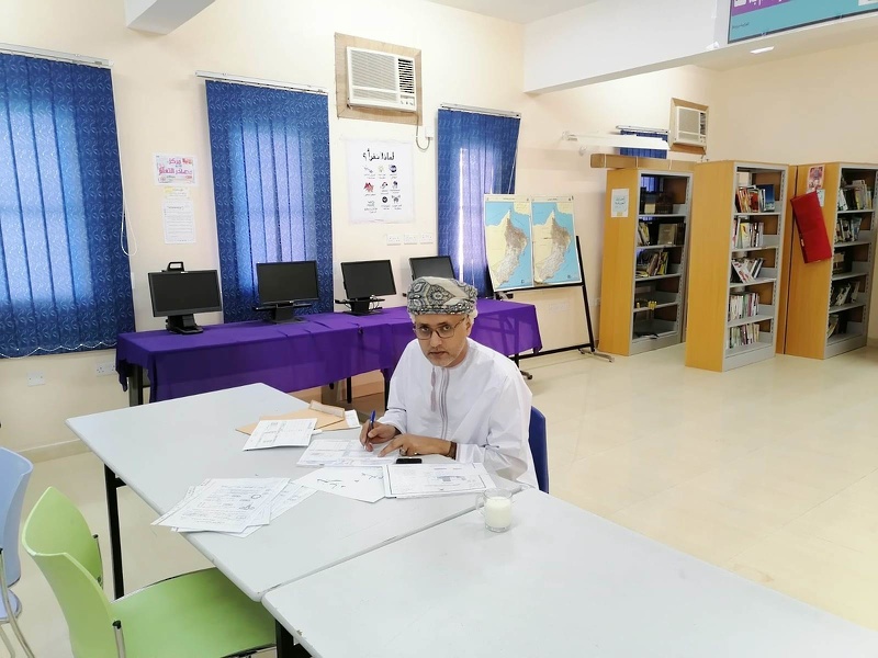 بدء أعمال لجان الفحص والتدقيق النهائي لأعمال طلبة دبلوم التعليم العام بالمديرية العامة للتربية والتعليم بمحافظة ظفار