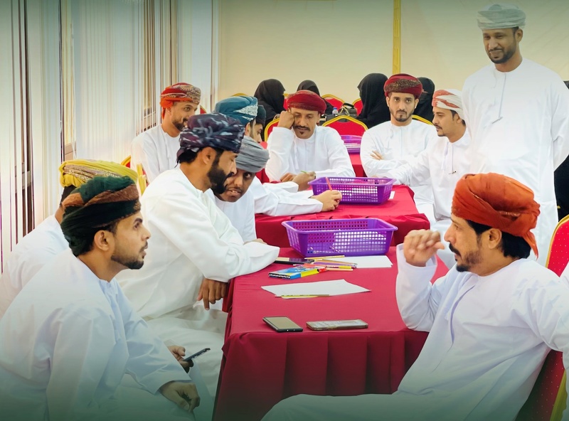 تعليمية ظفار تنفذ برنامج أكاديمية ماليات (مشروع خزنة)