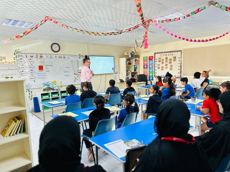 تبادل الزيارات الإشرافية بين معلمين اللغة الانجليزية في المدرسة البريطانية