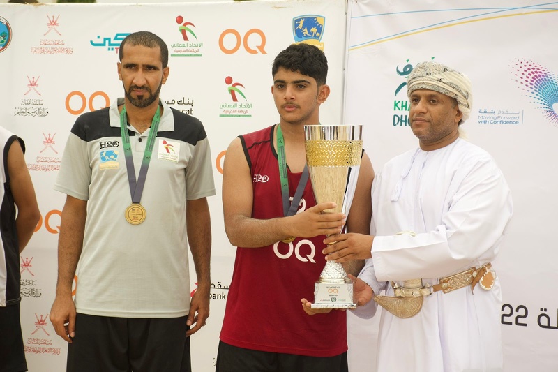 الداخلية بطل اليد وشمال الباطنة بطل الكرة الطائرة في ختام البطولة المدرسية للألعاب الشاطئية