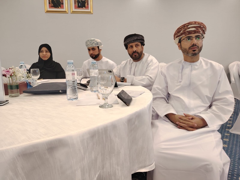 تعليمية جنوب الشرقية تواصل مشاركتها في ملتقى الشراكة الاستراتيجي 2026 بظفار