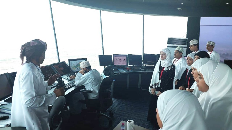 تواصل فعاليات البرنامج الصيفي للطلبة الموهوبين في محافظة ظفار